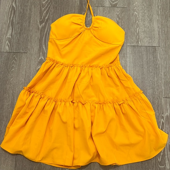 Dresses & Skirts - Orange Dress never been worn still has tags